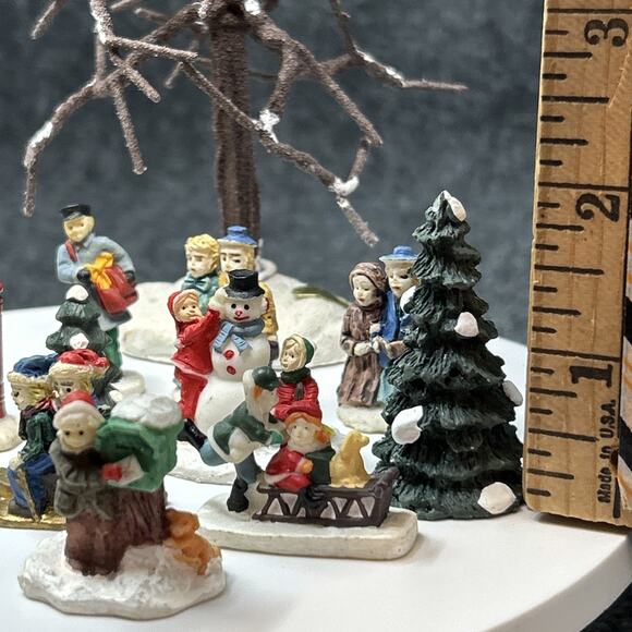 17pc Mini Christmas Village Figurines Snowman Postman Christmas Tree Mailbox + - Picture 2 of 16